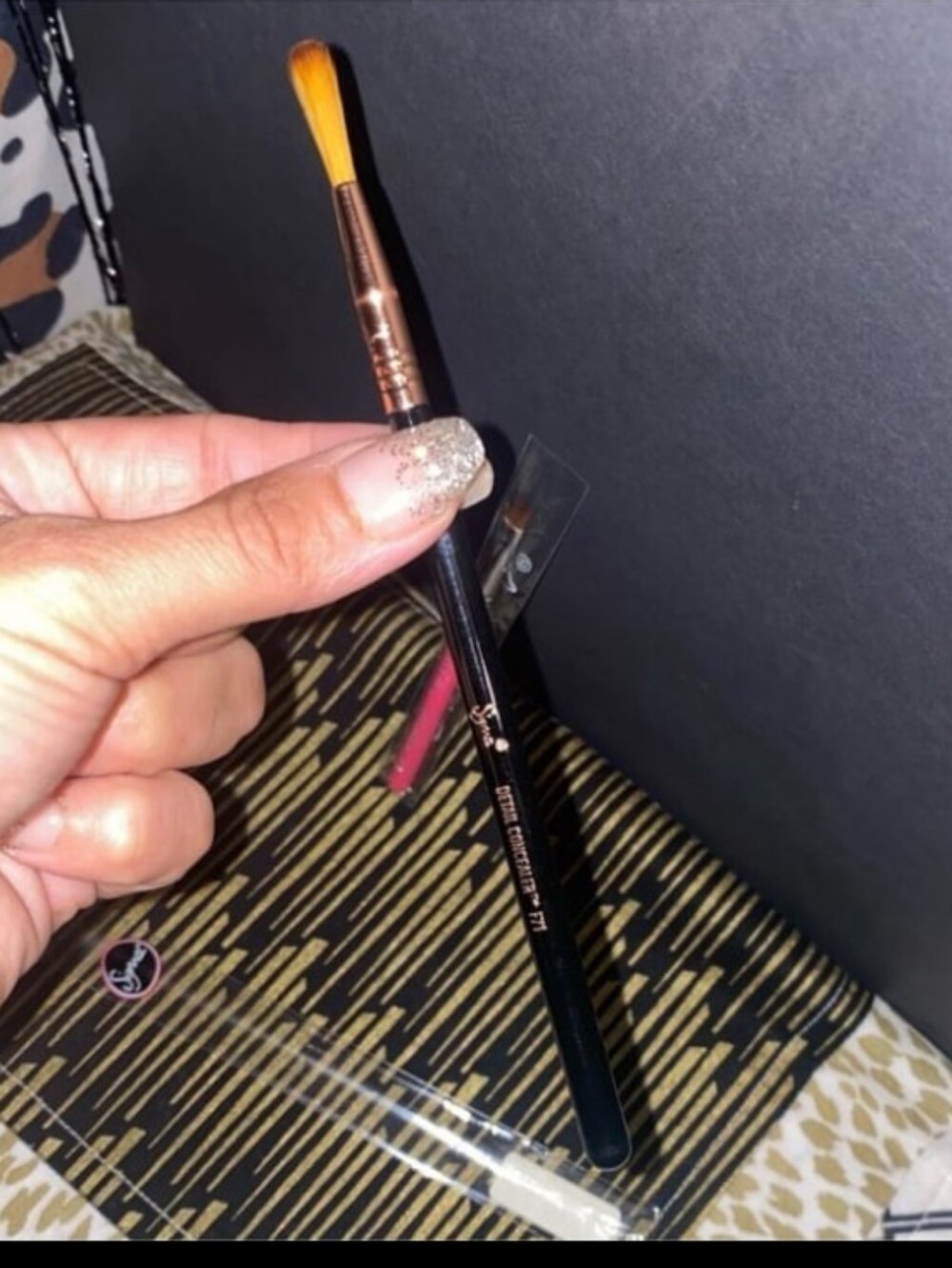 SIGMA F71 DETAILED CONCEALER MAKEUP BRUSH